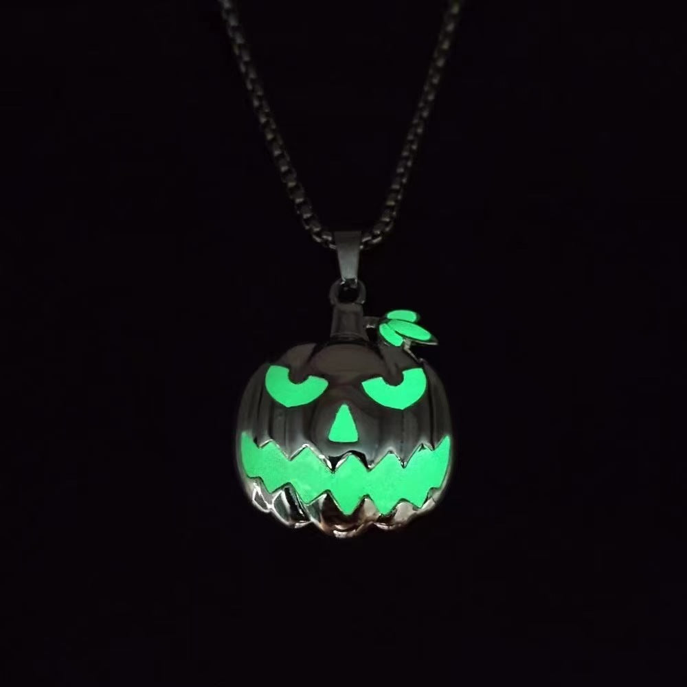 3 ：Halloween pumpkin glowing pendant