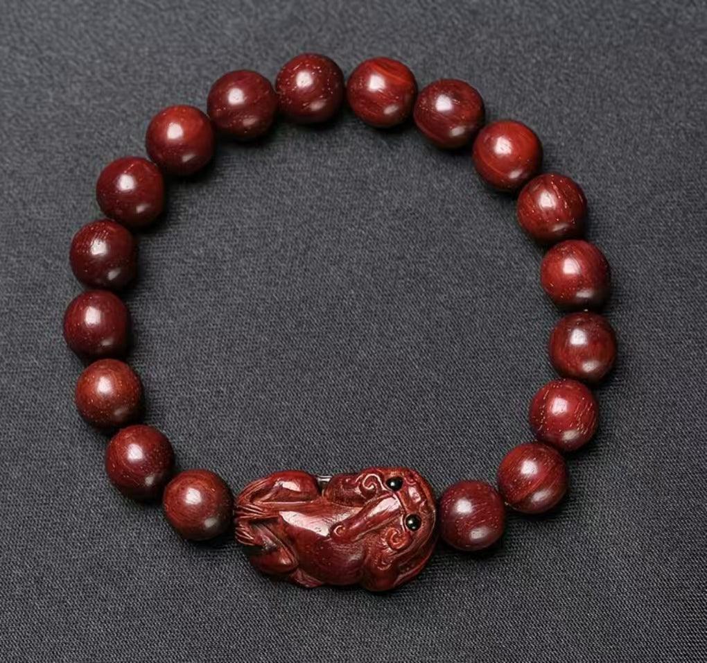 Rosewood Golden Satinwood Pendant - Traditional Cultural Jewelry - Red Leaf Forest