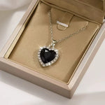 Titanic Heart of the Ocean Necklace - Red Leaf Forest