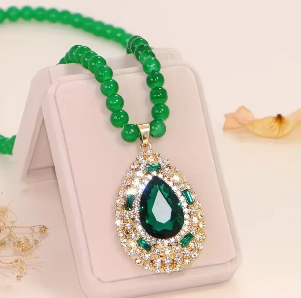 Charming Water Drop Crystal Pendant Necklace - Beautiful and Elegant Pendant - Red Leaf Forest